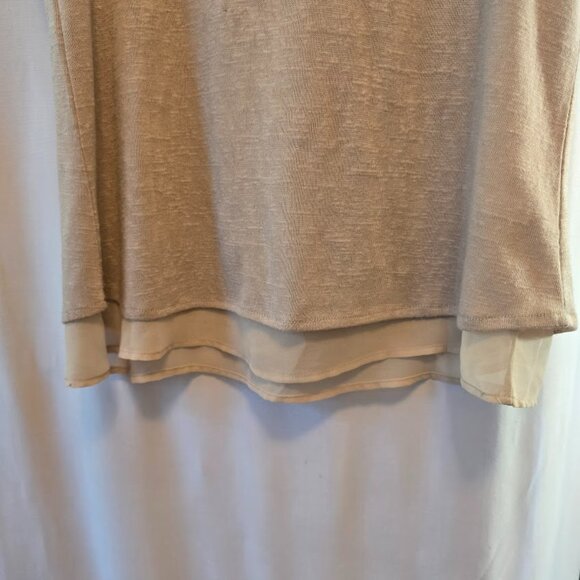 CROSBY. TAN SLEEVELESS TANK FULLY LINED VNECK SIZE LARGE LIGHTWEIGHT BEADED BOLO - Picture 7 of 11